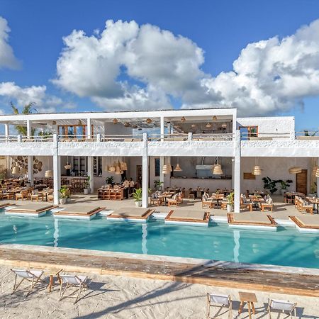 Kaskazi Hotel Zanzibar Джамбиани Екстериор снимка