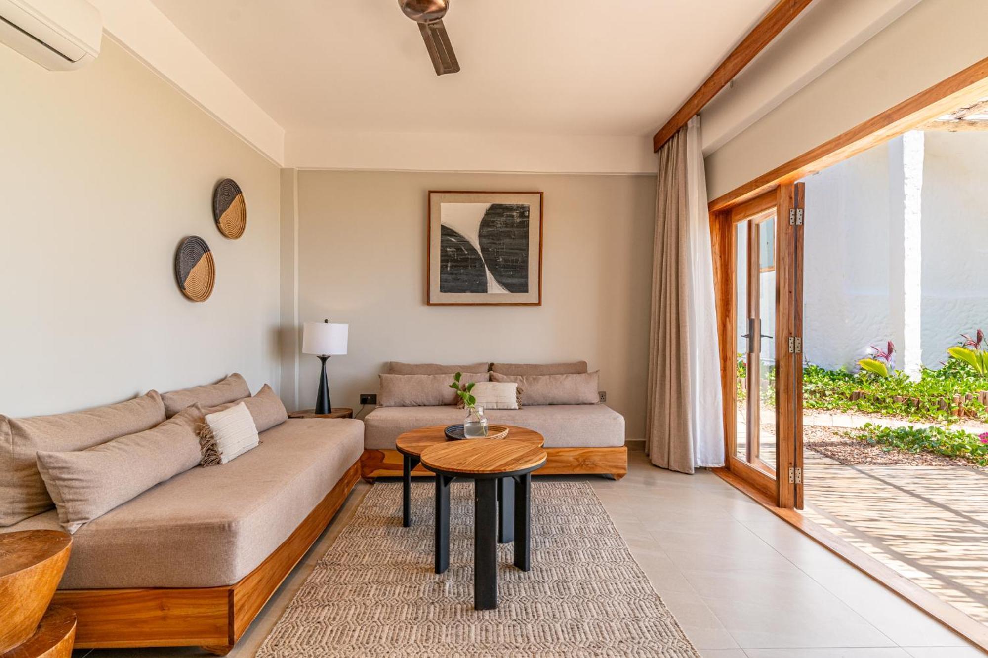 Kaskazi Hotel Zanzibar Джамбиани Екстериор снимка
