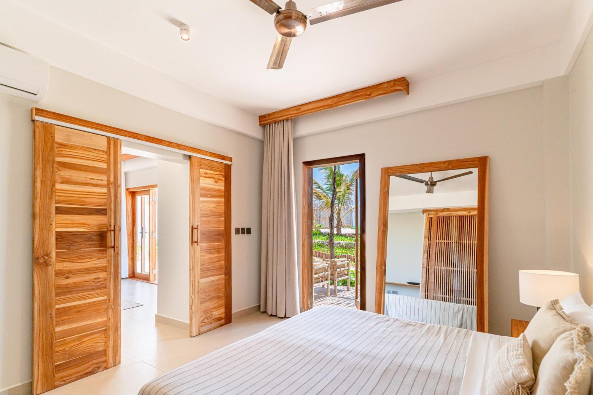 Kaskazi Hotel Zanzibar Джамбиани Екстериор снимка
