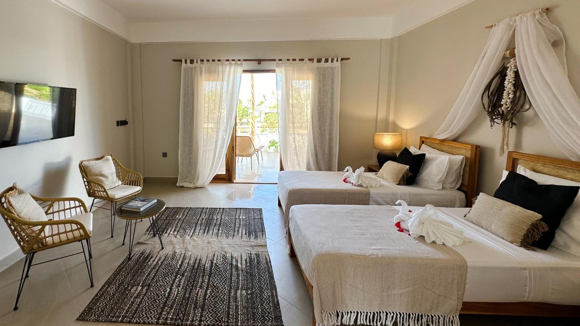 Kaskazi Hotel Zanzibar Джамбиани Екстериор снимка