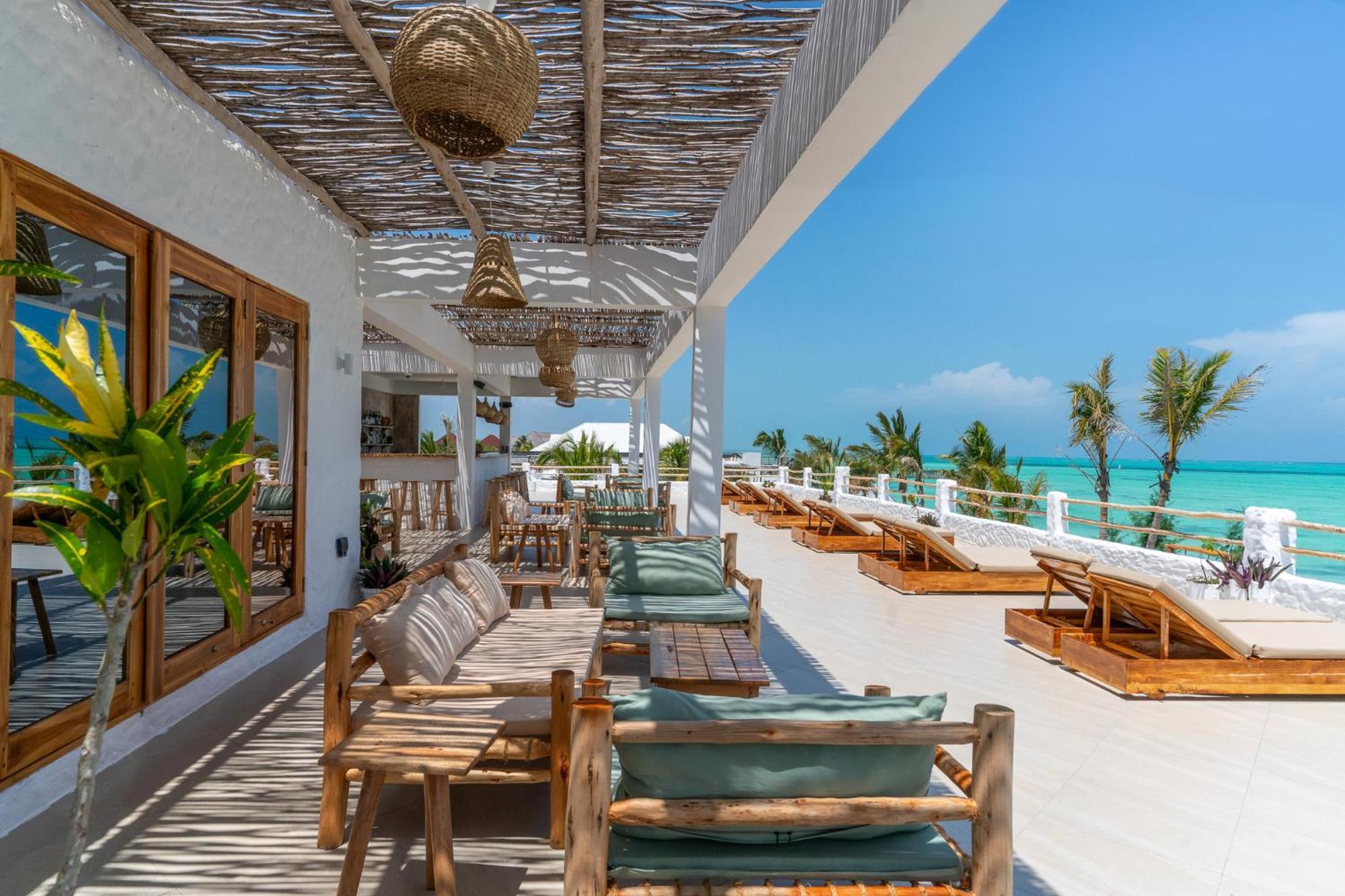 Kaskazi Hotel Zanzibar Джамбиани Екстериор снимка