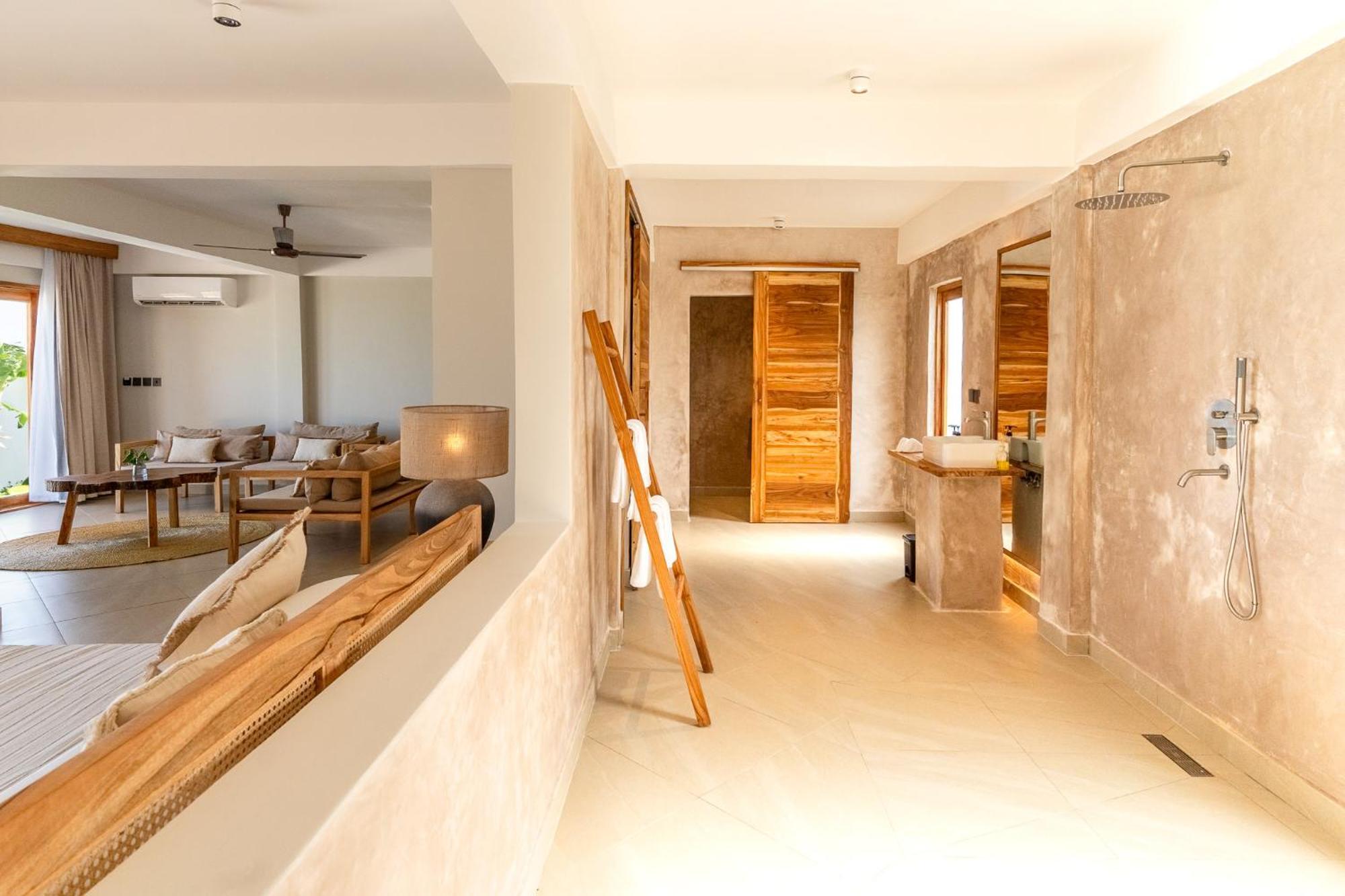 Kaskazi Hotel Zanzibar Джамбиани Екстериор снимка