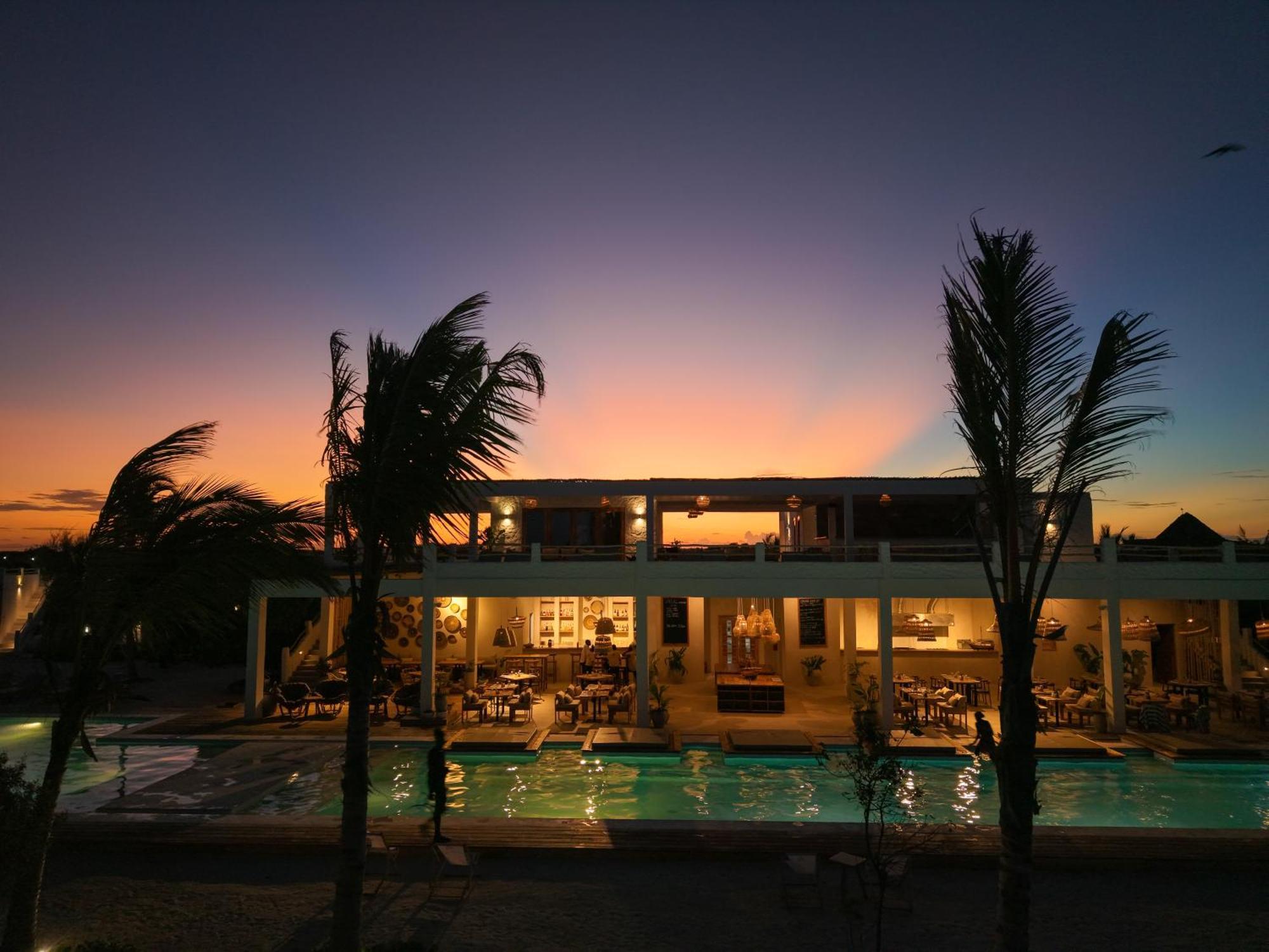 Kaskazi Hotel Zanzibar Джамбиани Екстериор снимка