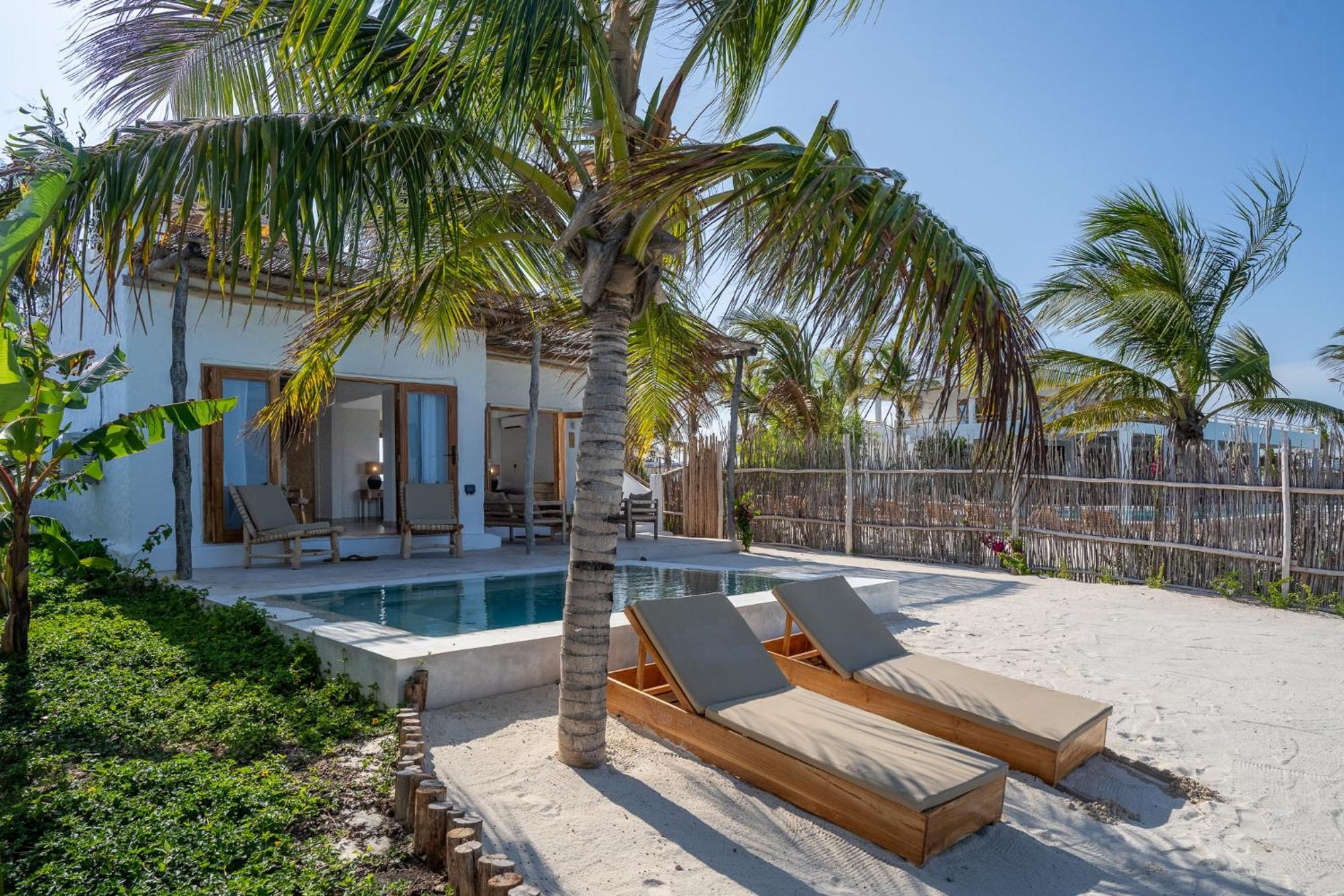 Kaskazi Hotel Zanzibar Джамбиани Екстериор снимка