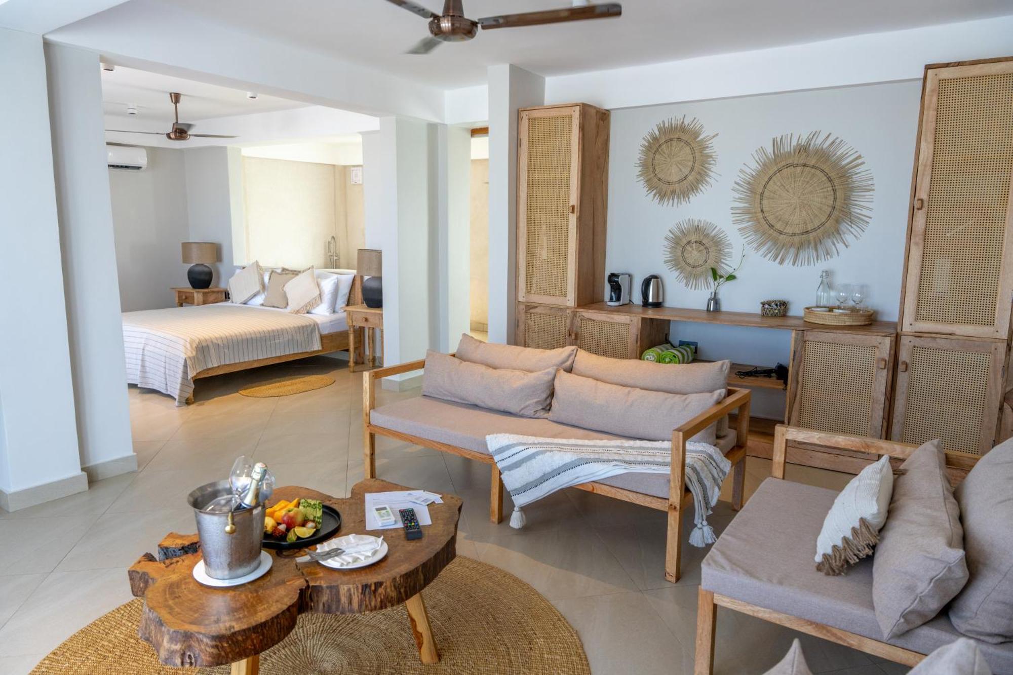 Kaskazi Hotel Zanzibar Джамбиани Екстериор снимка